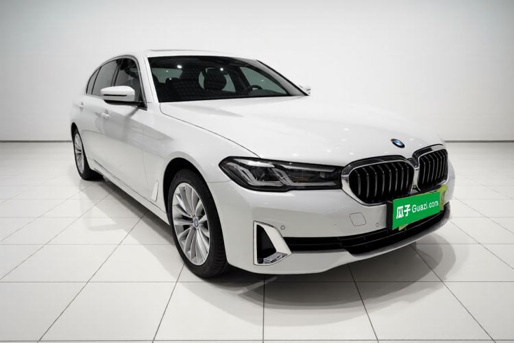 Used BMW 5 Series New Energy 2021 535Le Luxury Package Front Right 45 Deg