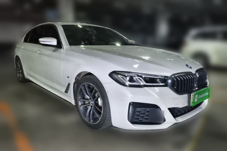 Used BMW 5 Series New Energy 2021 535Le M Sport Package Front Right 45 Deg