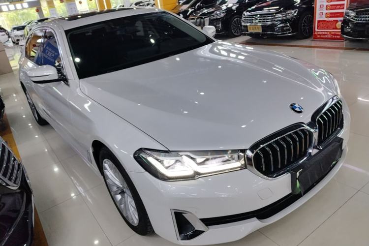 Used BMW 5 Series New Energy 2021 Updated 535Le Luxury Package Front Right 45 Deg