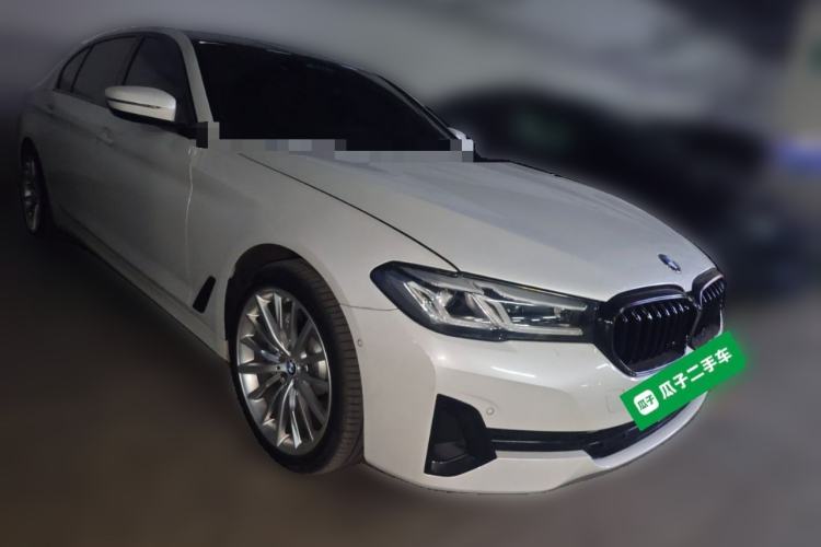 Used BMW 5 Series New Energy 2021 535Le Luxury Package Front Right 45 Deg