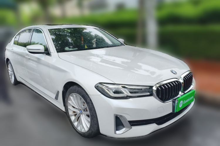 Used BMW 5 Series New Energy 2021 535Le Luxury Package Front Right 45 Deg
