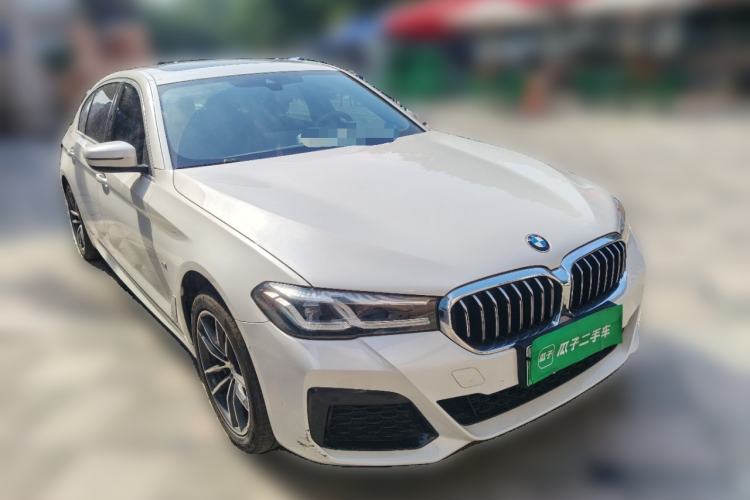 Used BMW 5 Series New Energy 2021 535Le M Sport Package Front Right 45 Deg