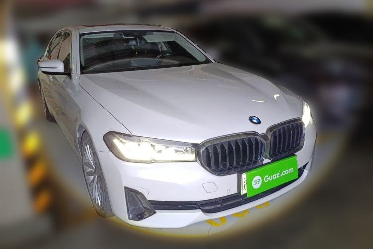 Used BMW 5 Series New Energy 2021 Updated 535Le Luxury Package Front Right 45 Deg