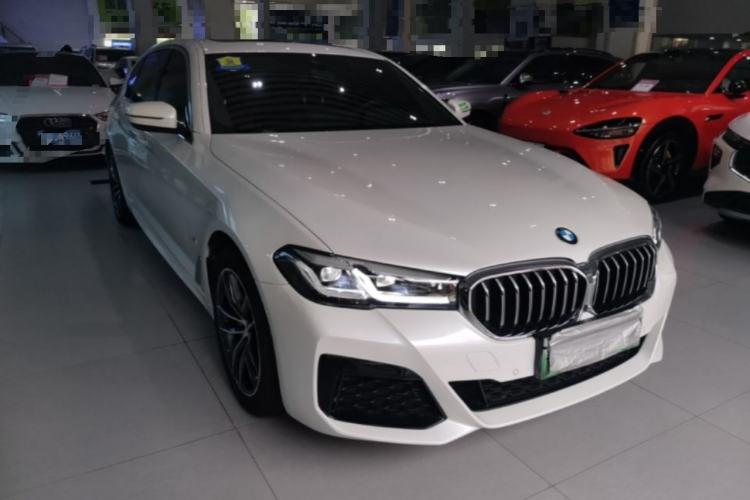 Used BMW 5 Series New Energy 2021 535Le M Sport Package Front Right 45 Deg