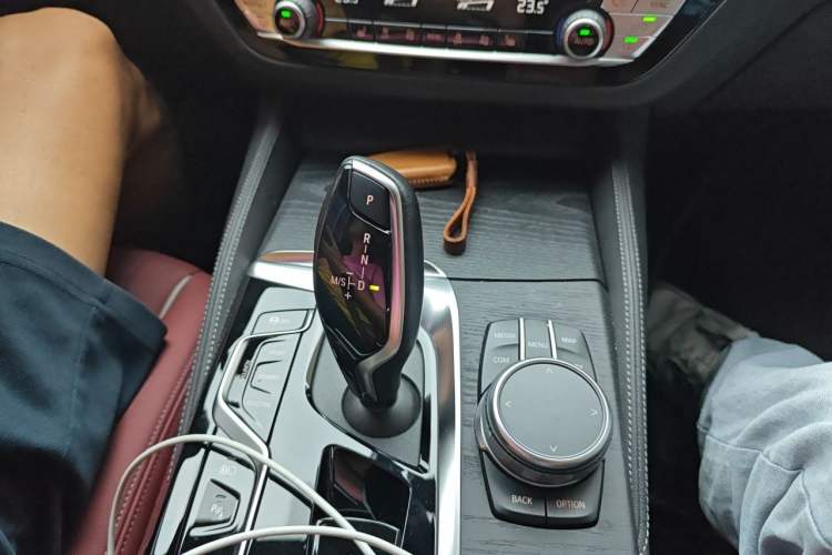 Used BMW 5 Series New Energy 2021 535Le M Sport Package Gear Lever