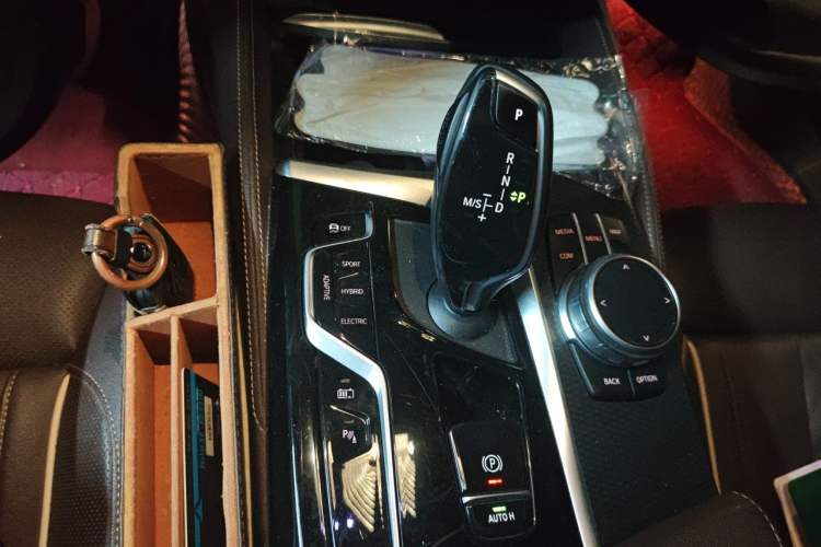Used BMW 5 Series New Energy 2021 Restyled 535Le Pioneer Edition M Sport Package Gear Lever