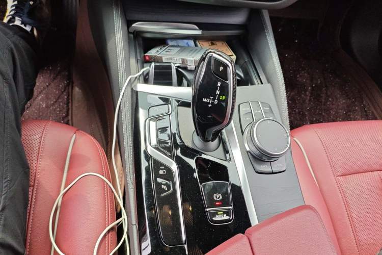 Used BMW 5 Series New Energy 2021 535Le M Sport Package Gear Lever