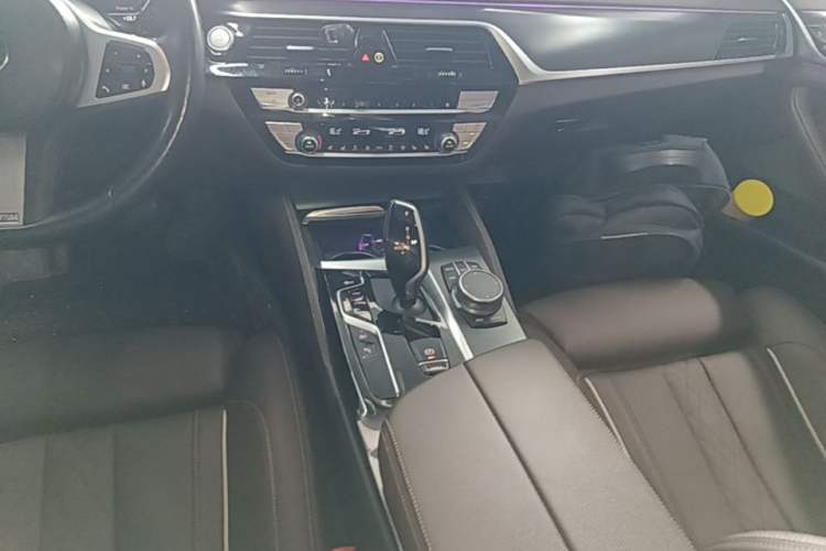 Used BMW 5 Series New Energy 2021 535Le Pioneer Edition M Sport Package Gear Lever