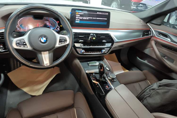 Used BMW 5 Series New Energy 2021 Restyled 535Le Pioneer Edition M Sport Package Gear Lever