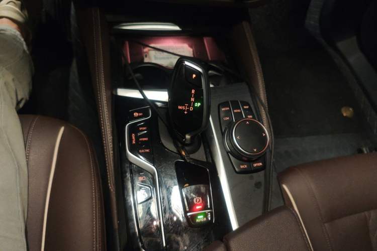 Used BMW 5 Series New Energy 2021 535Le M Sport Package Gear Lever