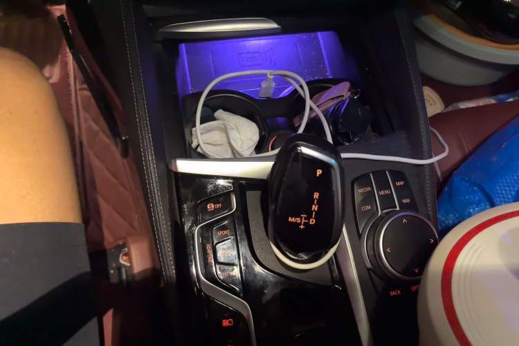 Used BMW 5 Series New Energy 2021 535Le M Sport Package Gear Lever