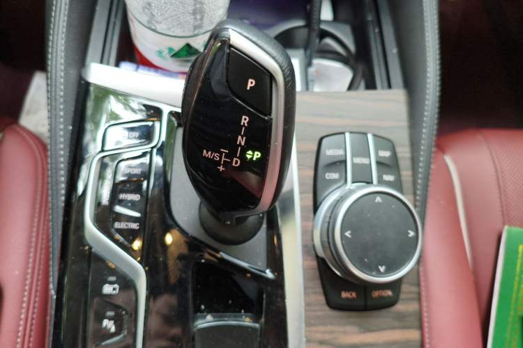 Used BMW 5 Series New Energy 2021 535Le Luxury Package Gear Lever