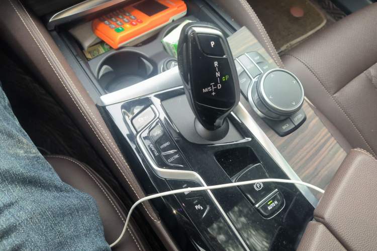 Used BMW 5 Series New Energy 2021 535Le Luxury Package Gear Lever