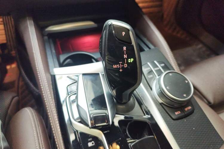 Used BMW 5 Series New Energy 2021 535Le Pioneer Edition M Sport Package Gear Lever