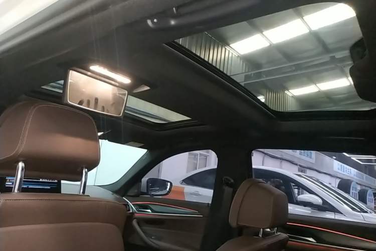 Used BMW 5 Series New Energy 2021 535Le Pioneer Edition M Sport Package Headliner