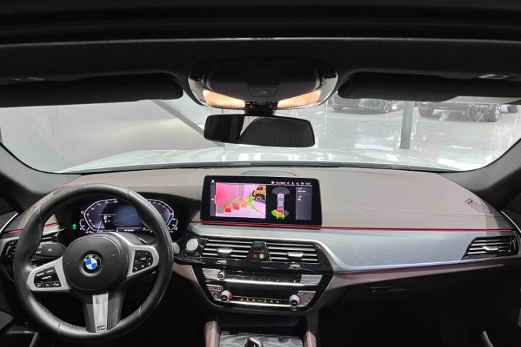 Used BMW 5 Series New Energy 2021 535Le M Sport Package Interior 1