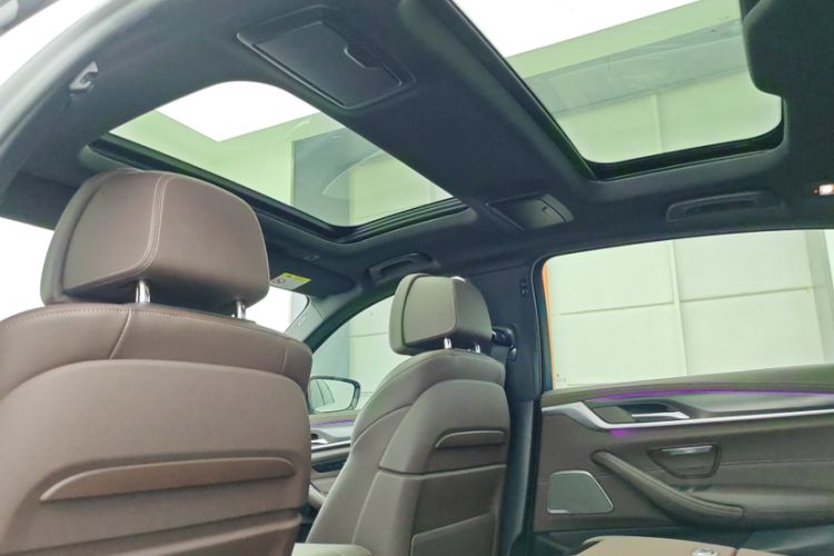 Used BMW 5 Series New Energy 2021 535Le Pioneer Edition M Sport Package Interior 1