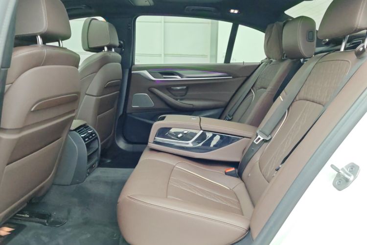 Used BMW 5 Series New Energy 2021 535Le Pioneer Edition M Sport Package Interior 2