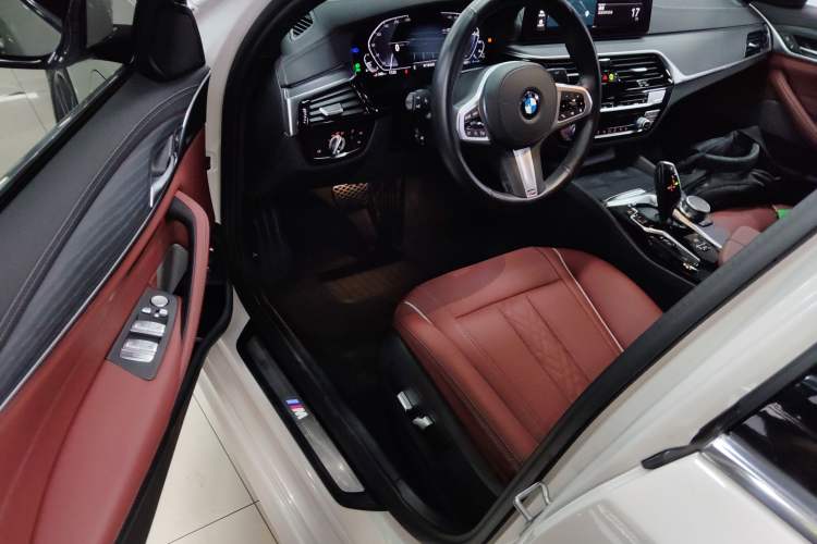 Used BMW 5 Series New Energy 2021 535Le M Sport Package Interior 3