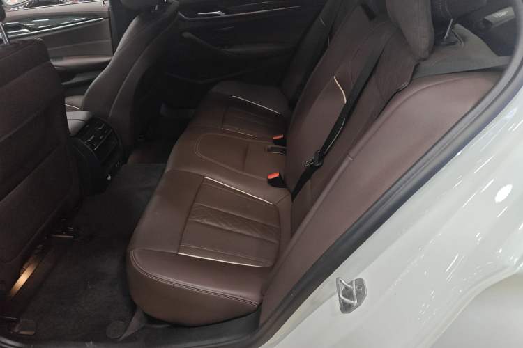 Used BMW 5 Series New Energy 2021 Restyled 535Le M Sport Package Interior 3