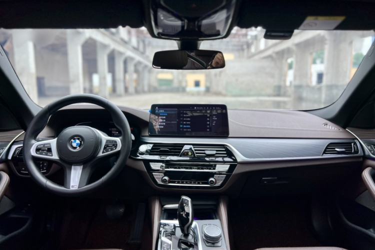 Used BMW 5 Series New Energy 2021 535Le M Sport Package Interior 4