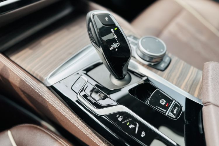 Used BMW 5 Series New Energy 2021 535Le Luxury Package Interior 4