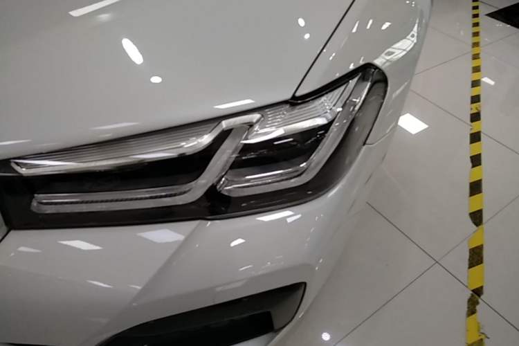 Used BMW 5 Series New Energy 2021 Restyled 535Le M Sport Package Left Front Headlight