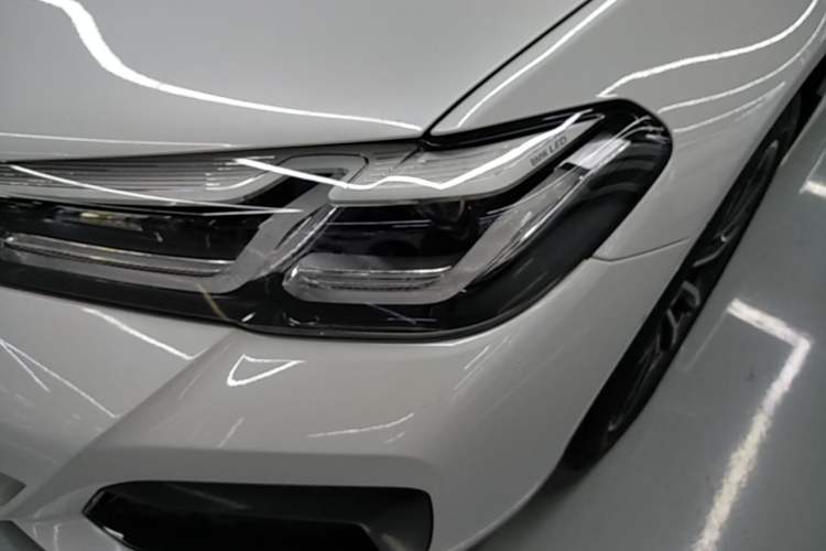 Used BMW 5 Series New Energy 2021 535Le Pioneer Edition M Sport Package Left Front Headlight