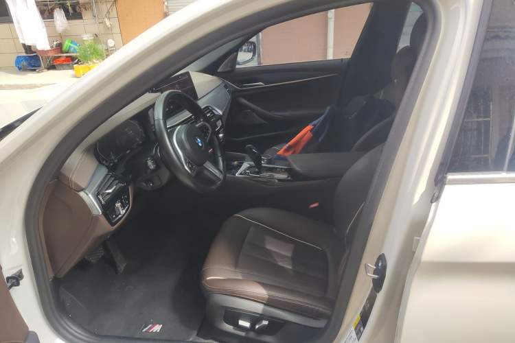 Used BMW 5 Series New Energy 2021 535Le M Sport Package Left Front Seat