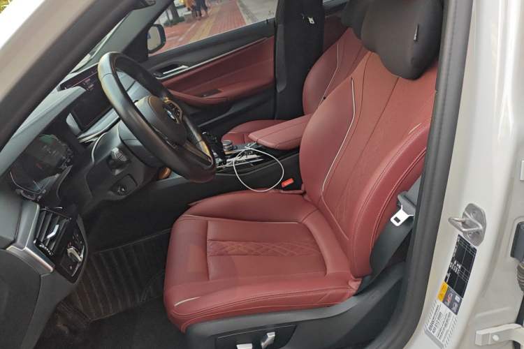 Used BMW 5 Series New Energy 2021 535Le M Sport Package Left Front Seat