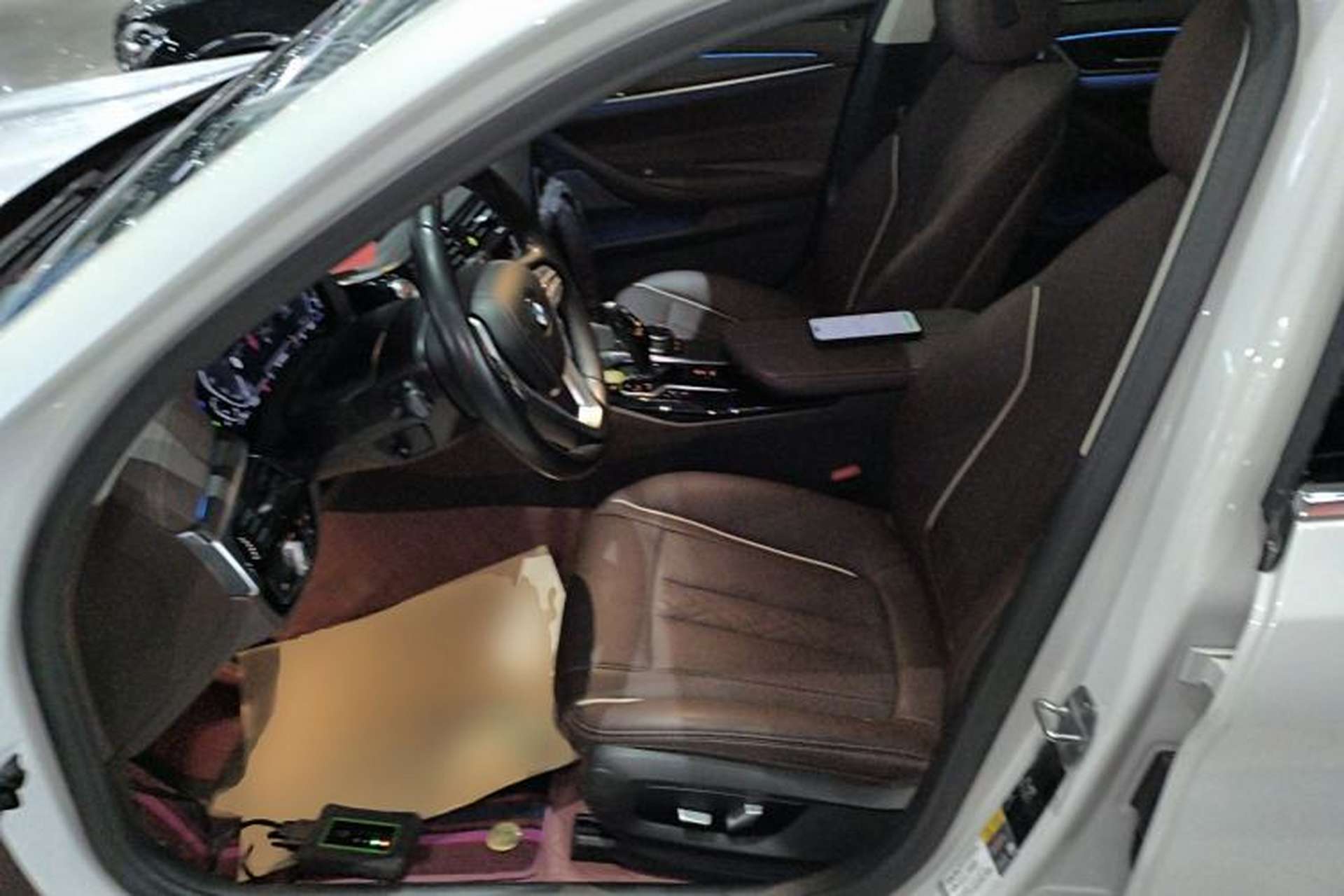 Used BMW 5 Series New Energy 2021 535Le Luxury Package Left Front Seat