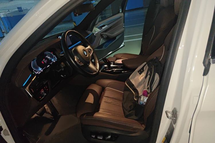 Used BMW 5 Series New Energy 2021 535Le Pioneer Edition M Sport Package Left Front Seat