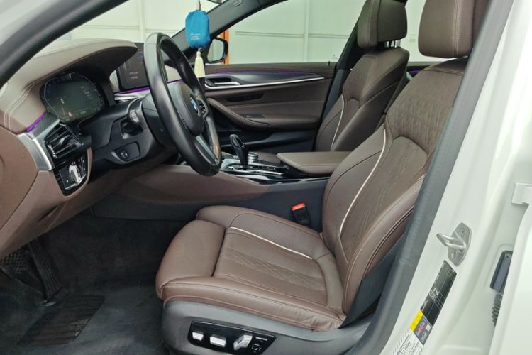 Used BMW 5 Series New Energy 2021 535Le Pioneer Edition M Sport Package Left Front Seat