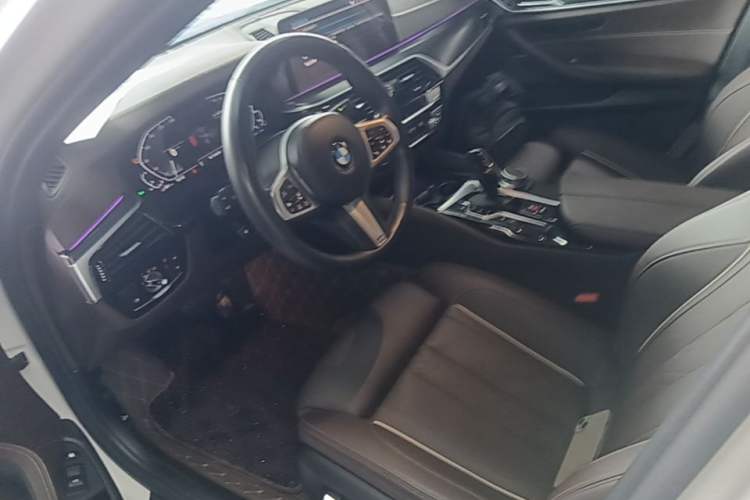 Used BMW 5 Series New Energy 2021 535Le Pioneer Edition M Sport Package Left Front Seat