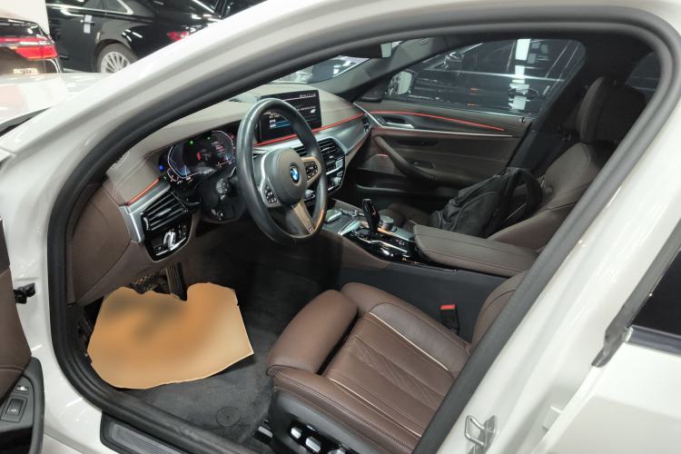 Used BMW 5 Series New Energy 2021 Restyled 535Le Pioneer Edition M Sport Package Left Front Seat