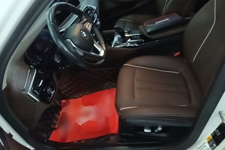 Used BMW 5 Series New Energy 2021 535Le Luxury Package Left Front Seat