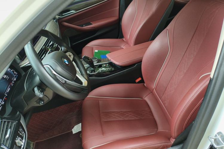 Used BMW 5 Series New Energy 2021 535Le Luxury Package Left Front Seat