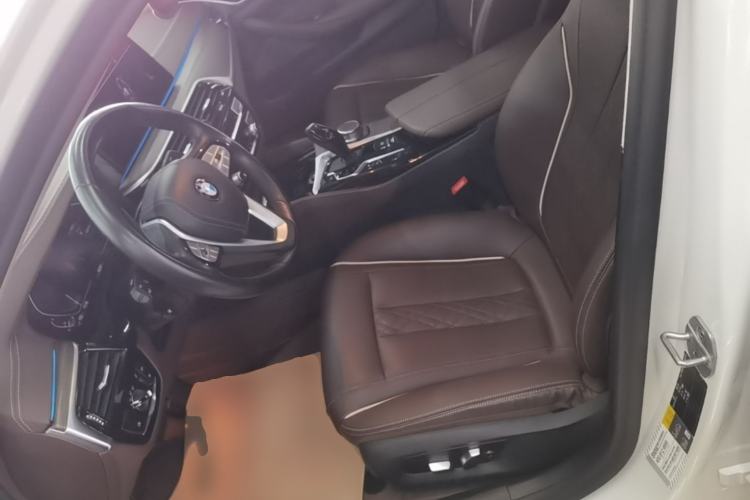 Used BMW 5 Series New Energy 2021 535Le Luxury Package Left Front Seat