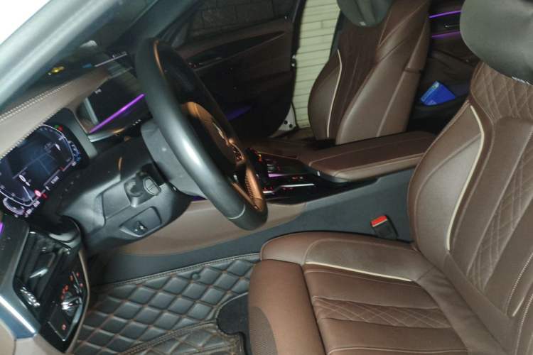 Used BMW 5 Series New Energy 2021 535Le Pioneer Edition M Sport Package Left Front Seat
