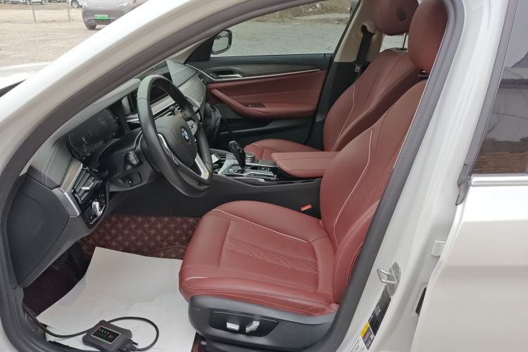 Used BMW 5 Series New Energy 2021 535Le Luxury Package Left Front Seat