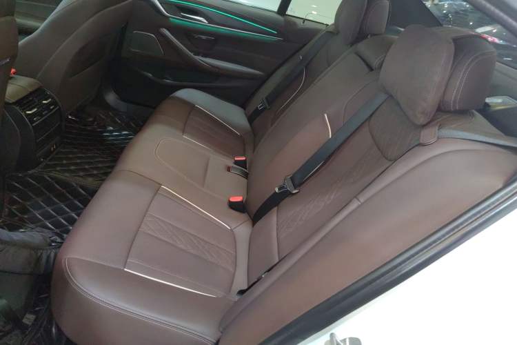 Used BMW 5 Series New Energy 2021 535Le M Sport Package Left Rear Seat