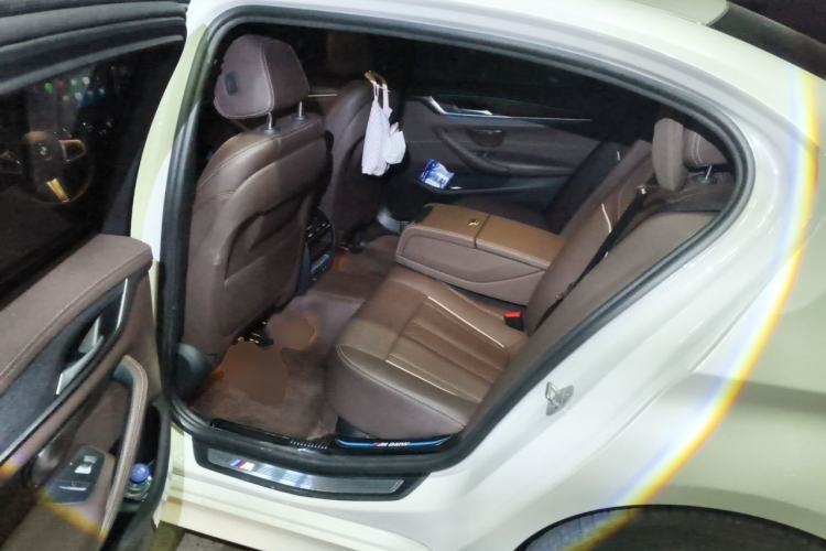 Used BMW 5 Series New Energy 2021 535Le M Sport Package Left Rear Seat