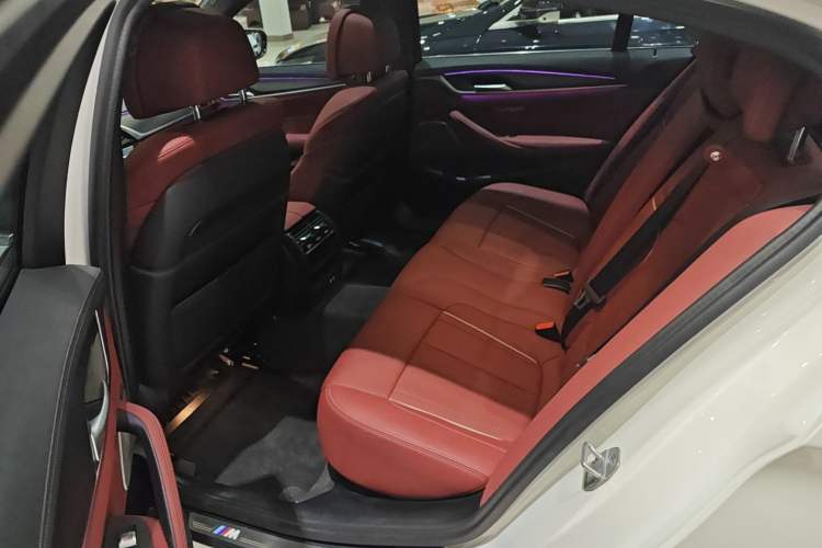 Used BMW 5 Series New Energy 2021 535Le Pioneer Edition M Sport Package Left Rear Seat