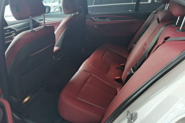 Used BMW 5 Series New Energy 2021 535Le M Sport Package Left Rear Seat