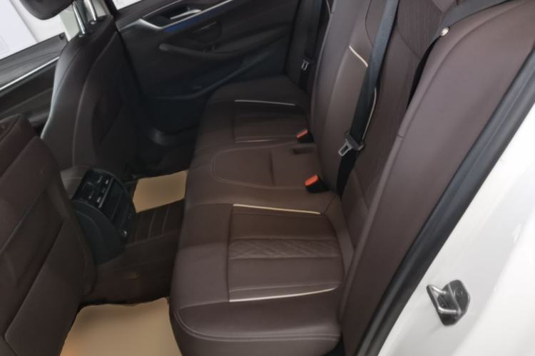 Used BMW 5 Series New Energy 2021 535Le Luxury Package Left Rear Seat