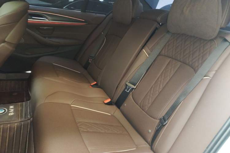 Used BMW 5 Series New Energy 2021 535Le Pioneer Edition M Sport Package Left Rear Seat