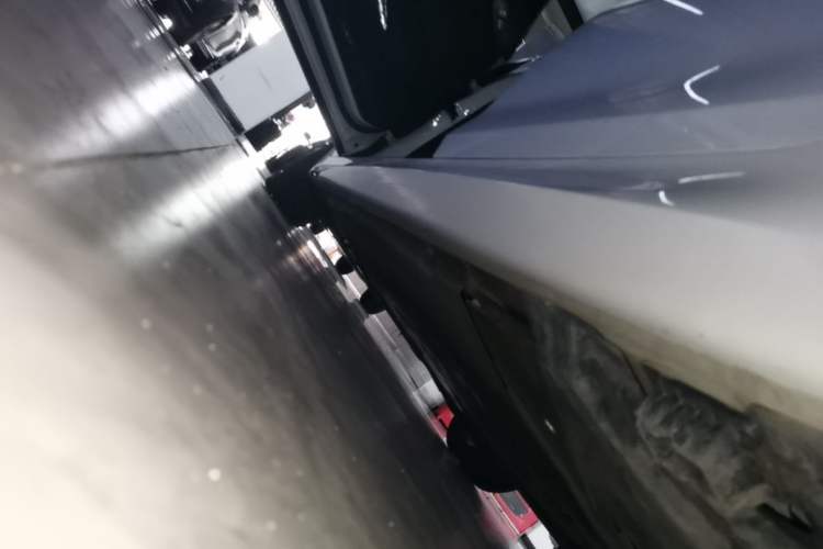 Used BMW 5 Series New Energy 2021 535Le M Sport Package Left Side Sill