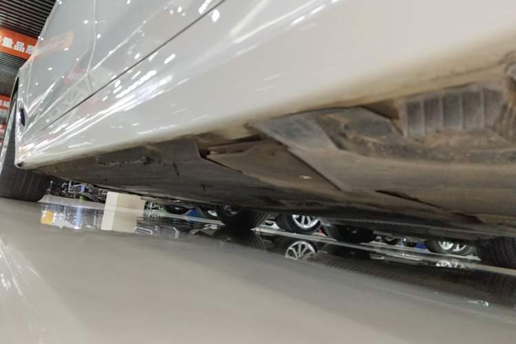 Used BMW 5 Series New Energy 2021 Updated 535Le Luxury Package Left Side Sill