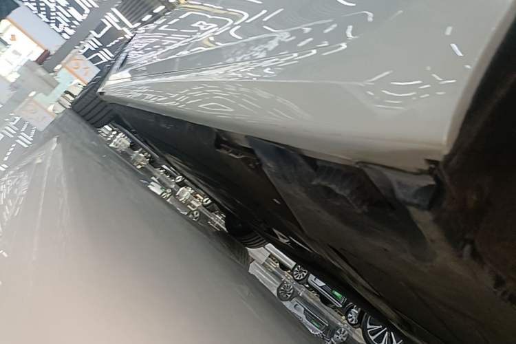 Used BMW 5 Series New Energy 2021 535Le Pioneer Edition M Sport Package Left Side Sill
