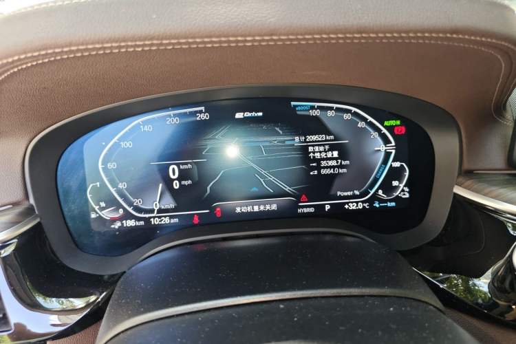 Used BMW 5 Series New Energy 2021 535Le Luxury Package Odometer Close Up